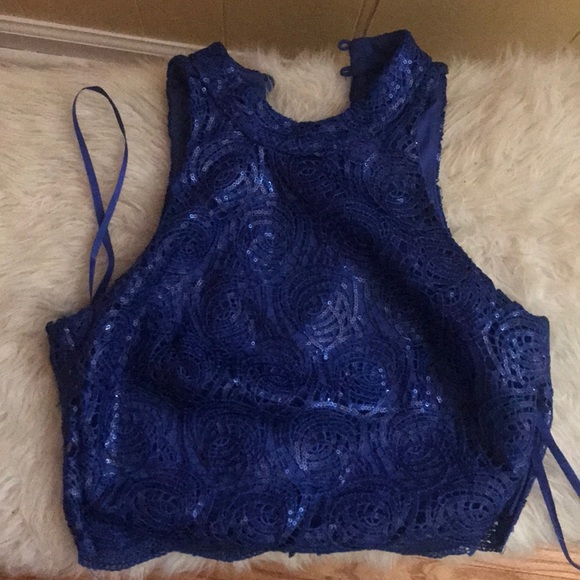 Dresses & Skirts - Homecoming dress .  Only worn once !!